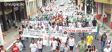 08082012_manifestacao_divulga.jpg