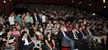 141112_audiencia_shopping_gustav_20200308-071016_1.jpg