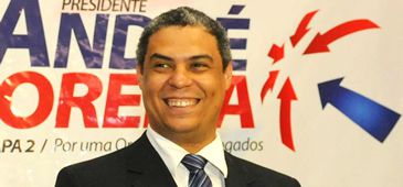 21112012_andre_moreira_reprodFace.jpg