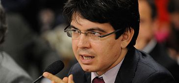 14022013_randolfe_rodrigues_ABr.jpg