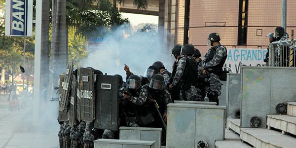 15072013_protesto_choque_01_interna_sya.jpg