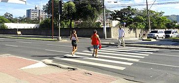 19092013_faixa_pedestre_assDetran.jpg