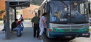 141013_ponto20de20onibus20_20pmv.jpg