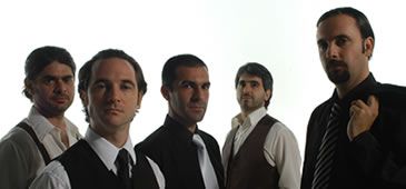 081113_QuintetoLaCamorra_01.jpg