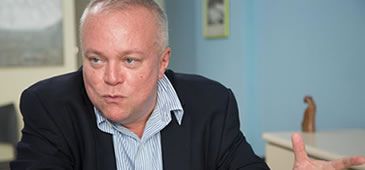13122013_pedro_valls_apoena_capa.jpg