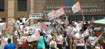 180314_manifestacao_professores_capa_livia_francez.jpg