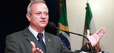 27032014guto_lorenzoni_divul.jpg