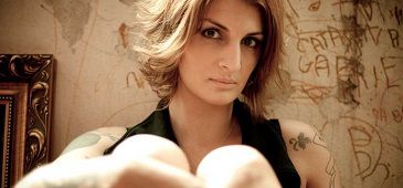 show_highlight_Clara-Averbuck-por-Paula-Ragucci.jpg