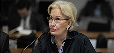 100414_anaamelia_josecruz_agsenado.png