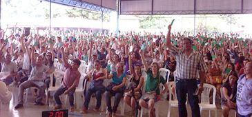 160414_assembleia_professores_ninja_es.jpg