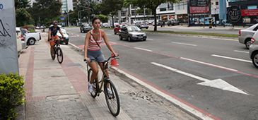 280414_BicicletaCalcada_GustavoLouzada_01.jpg