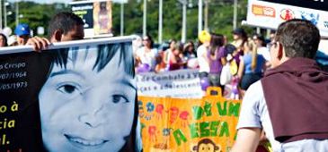 160514_caminhada_dia20_combate_violencia_criad_yuri_barichivich_pmv.jpg