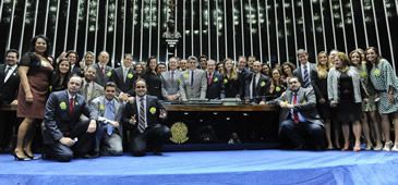 210514_aprovacao_pec_defesoria_marcos_oliveira_senado.jpg