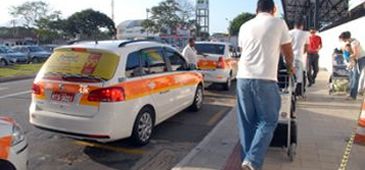 14062014_taxi_aeroporto_pmv.jpg