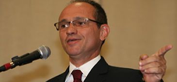 31032014_hartung_arquivo.jpg
