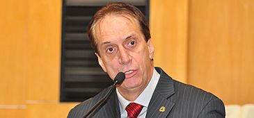 190814_atayde_armani_tonico_ales.jpg