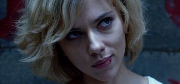 27082014_lucy-trailer-scarlett-johansson.jpg