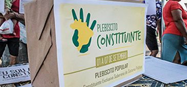 0109Urna_plebiscito_div.jpg