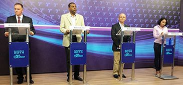 12092014Dabate_tribuna_face.jpg