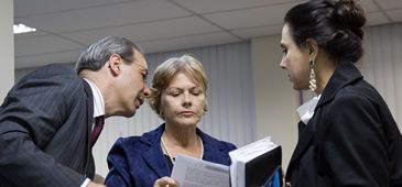 25112014_advogados_violacoes_leoSa.jpg