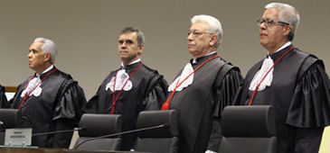 27112014_novos_desembargadores_tjes.jpg