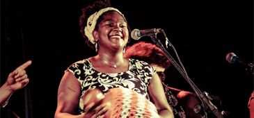 021214_festivalcomraizforte_luaramonteiro.jpg