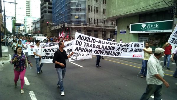 24092014_protesto_sindipublicos_02.jpg