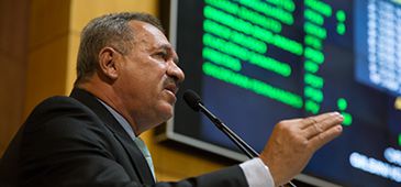 09022015Gilsinho_cp.jpg