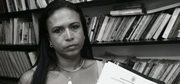 13022015_agente_demitida_arqSD.jpg