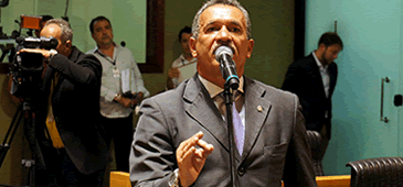 23022015_gilsinho_reinaldo_carvalho_ales.gif