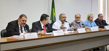 270415_audiencia_cdh_senado_geraldo_magela_ag_senado20.jpg