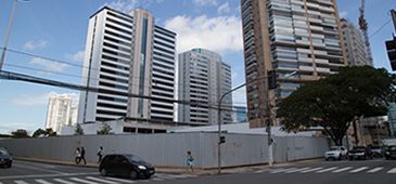100515_TerrenoEnseadaSua_LeonardoSa_01.jpg