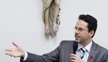 230615_favatto_popreto_leosa.jpg