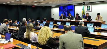 260615_cpi_violencia_jovens_negros_luis_macedo_ag_camara.jpg