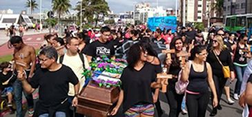 290615_protesto_enterro_educacao_ninja_es.jpg