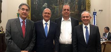 30062015ph_encontro_face.jpg