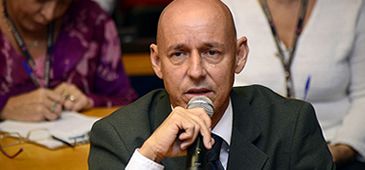 100815_Martinelli_ReinaldoCarvalho_Ales.jpg