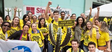 13082015_paralisacao_servidores_leo.jpg