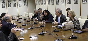 11092015Bancada_fazenda_assessoria_rose.jpg