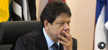 08102015_eder_pontes_leoSa.jpg