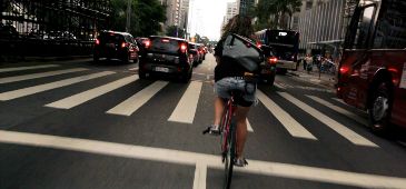 151015_bikesvccars_divulgacao.jpg
