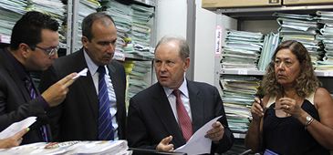 06012015_annibal_visita_forum01_tjes.jpg