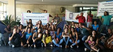 310316_acampamento_servidores_sindsmuvi.jpg