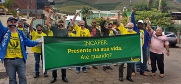 030616_protesto_incaper_ibitirama_assin.jpg