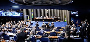 131216_votacao_pec_55_pedro_franca_ag_senado.jpg