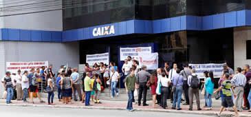 120117_aniversario_caixa_sergio_cardoso_sindibancarios.jpg