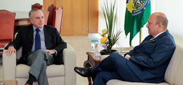 24022016lelo_temer.jpg