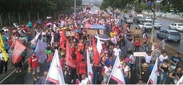 150317_protesto_ninja_es.jpg