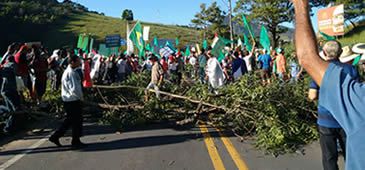 300317_protesto_101.jpg