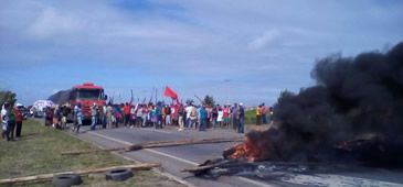 10072017_protesto_reintegracao_fidel_castro_2_MST.jpg